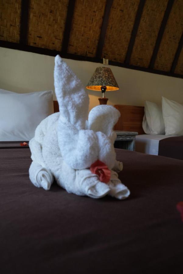 Hotel Copacabana Gili Air Extérieur photo