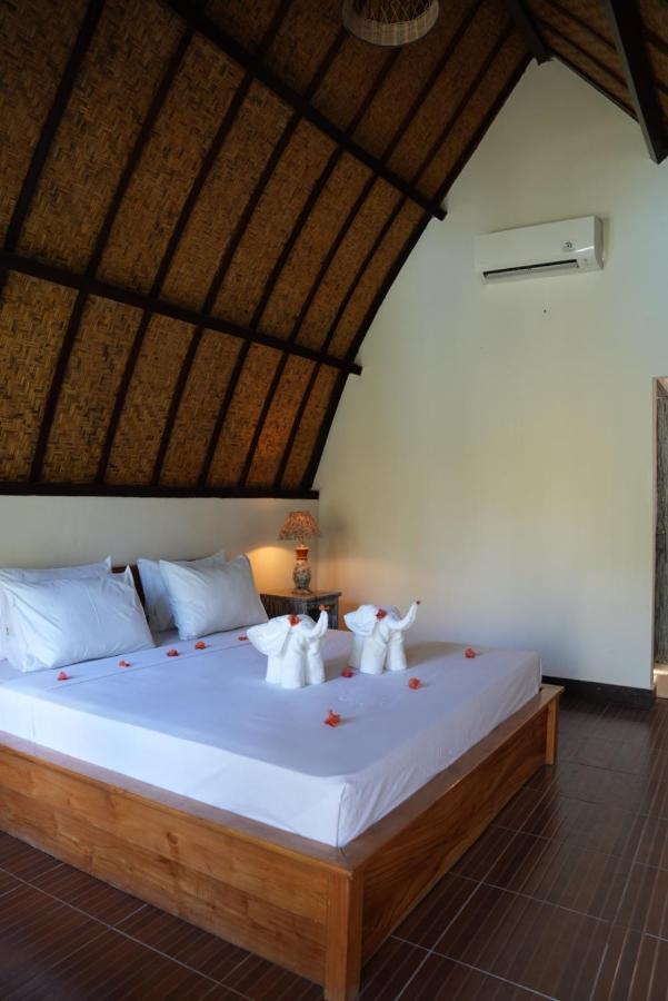 Hotel Copacabana Gili Air Extérieur photo